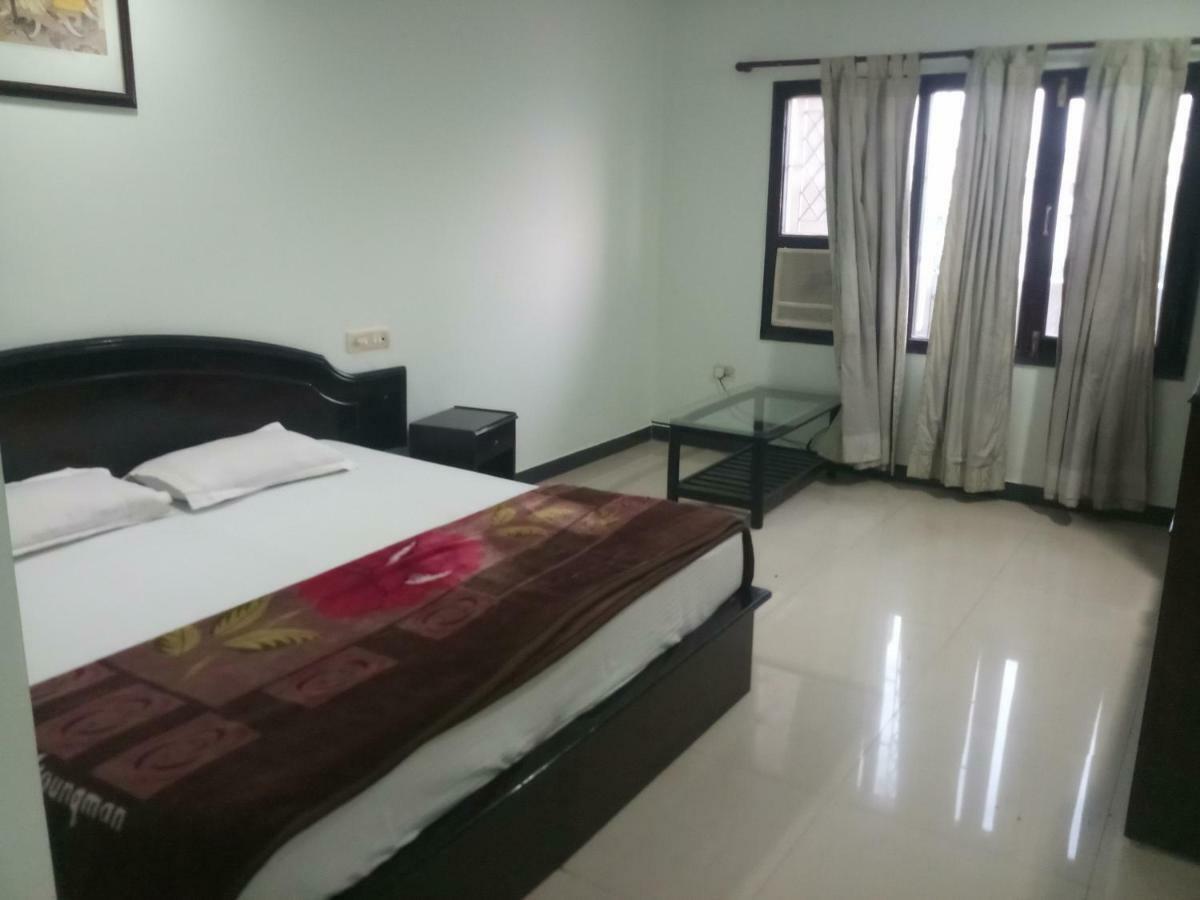 Hotel Vindhwashni Haldwāni Exteriér fotografie