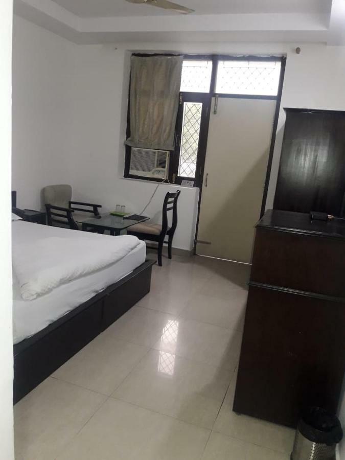 Hotel Vindhwashni Haldwāni Exteriér fotografie